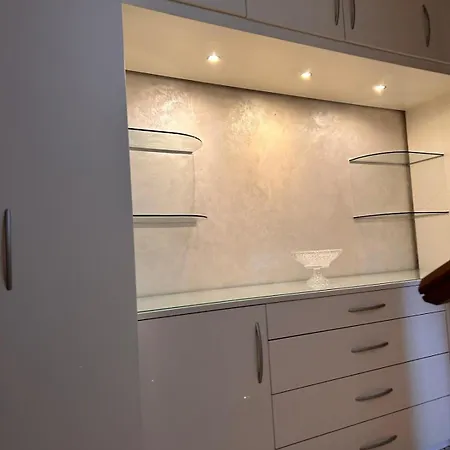 Apartment Confortevole Casa Affiancata